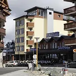 فندق Arctic Zone روكا