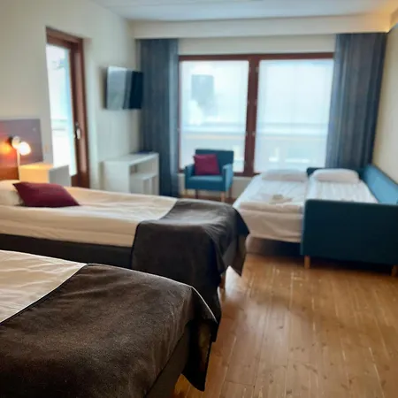 Arctic Zone Hotel 3*